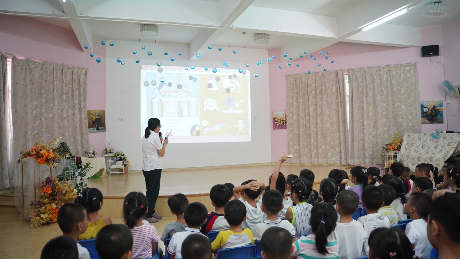 图7:开展水知识宣讲.jpg 图7:开展水知识宣讲.jpg