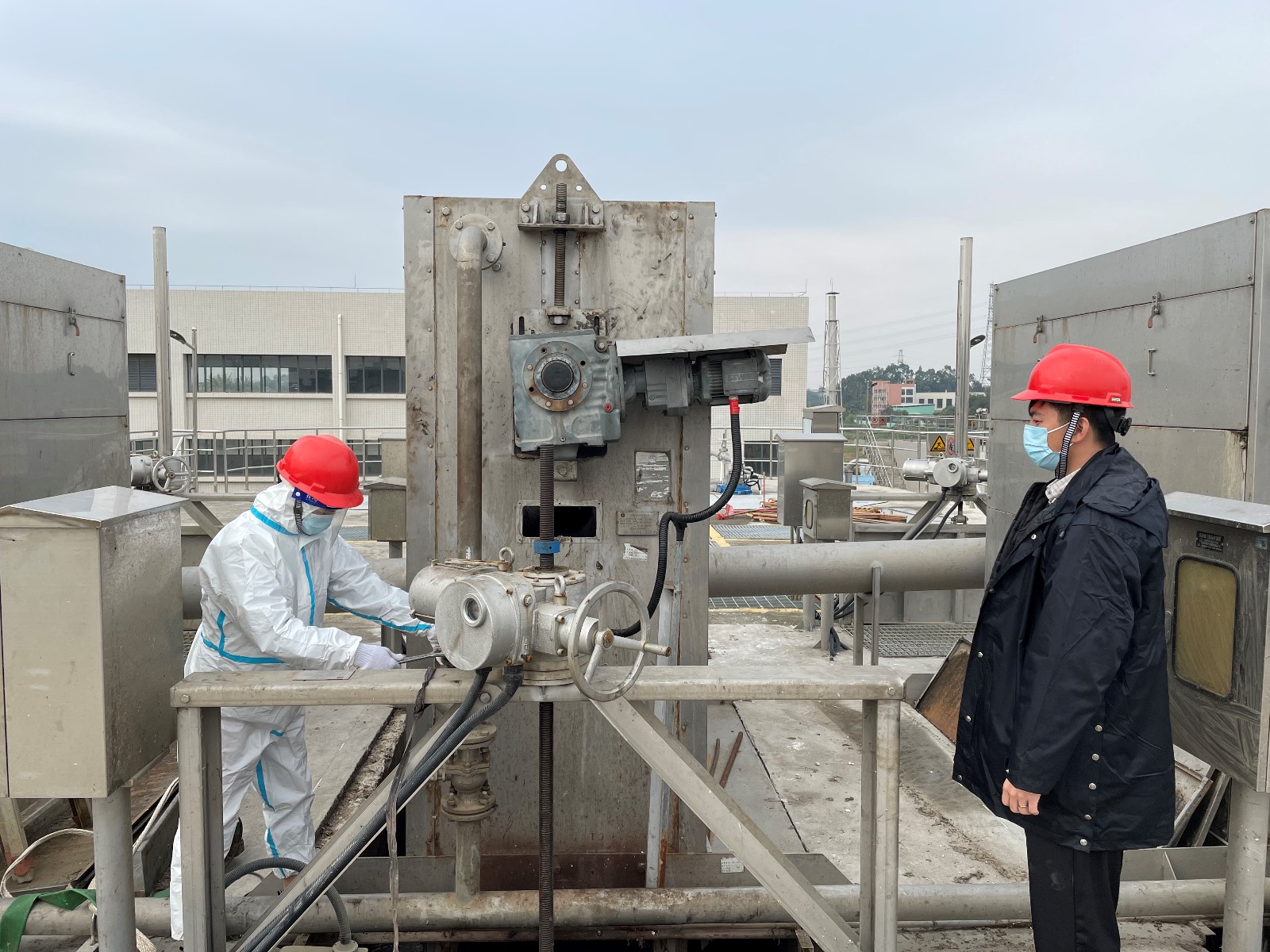 罗俊鹏.jpg 罗俊鹏.jpg